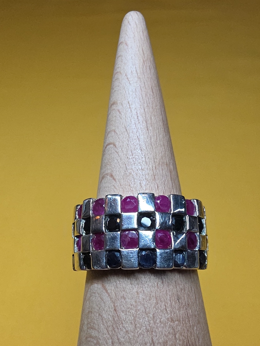 Vintage 925 Sterling Ring ▪︎ Checkerboard Pattern ▪︎ Rubies & Sapphires